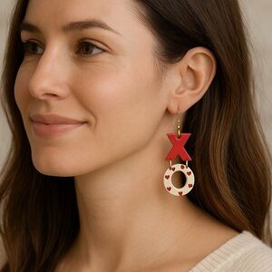 NIB Women’s XO Heart Earrings – Red & White Valentine’s Day Statement Jewelry